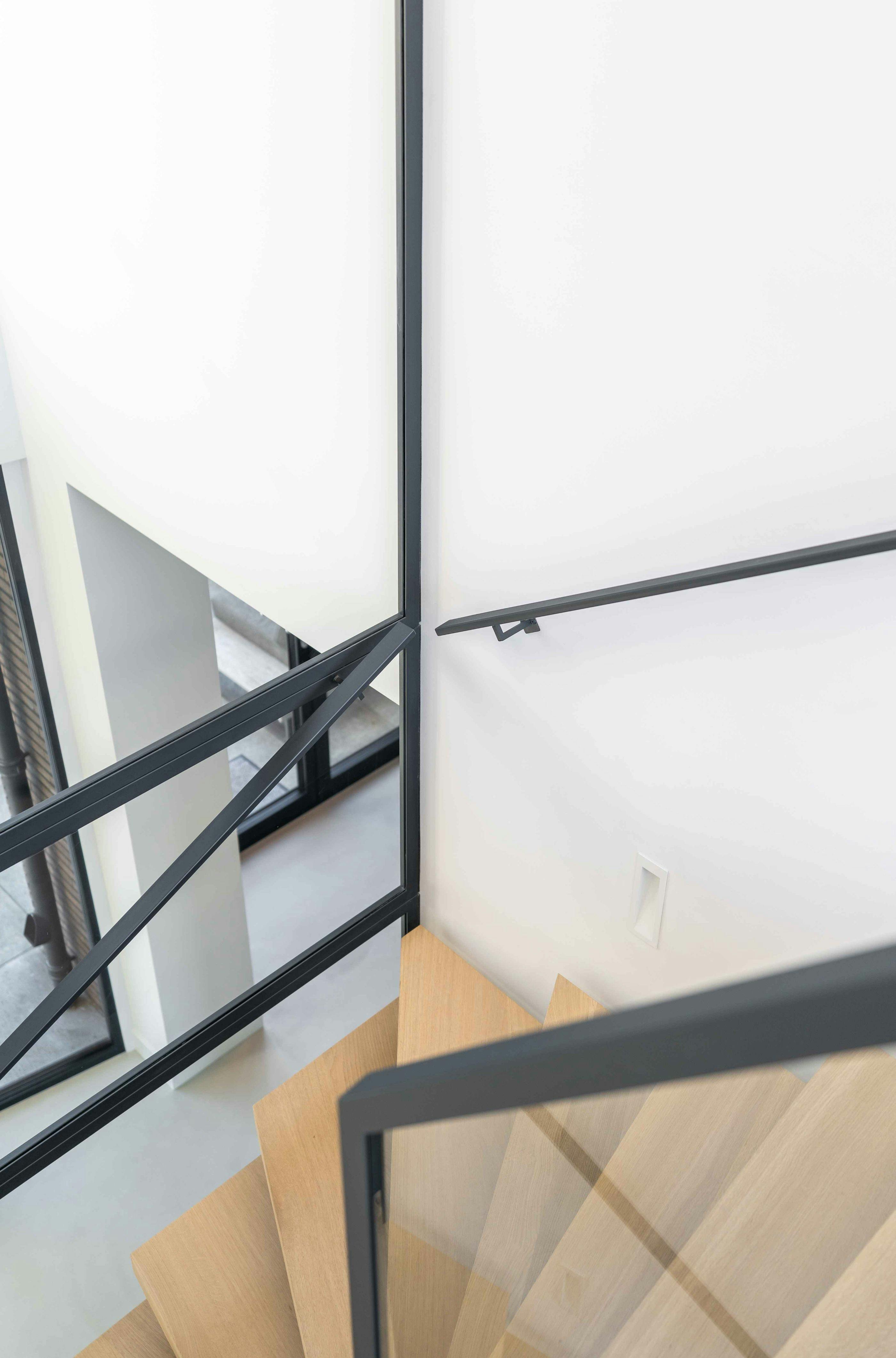 Stalen balustrades met glas