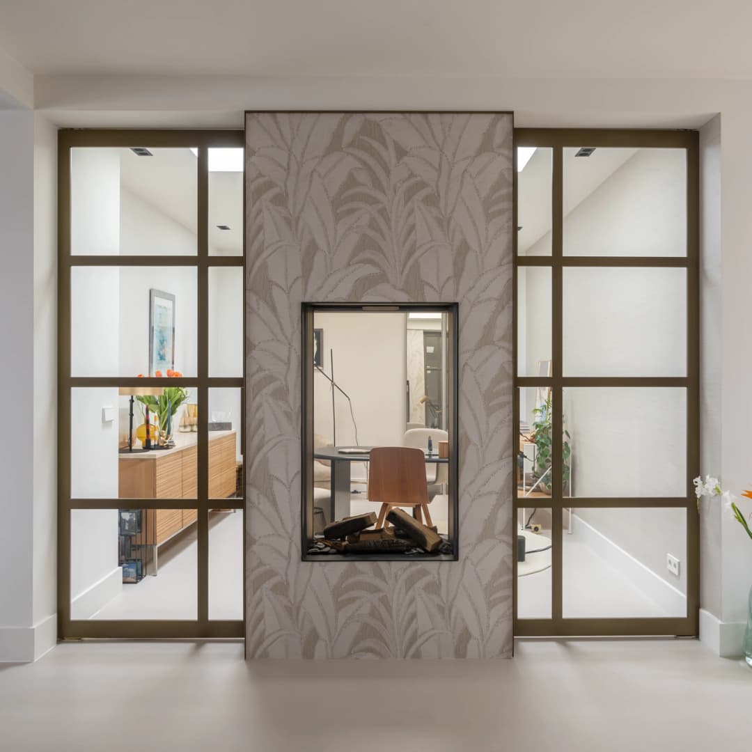 Stalen taatsdeuren als roomdivider