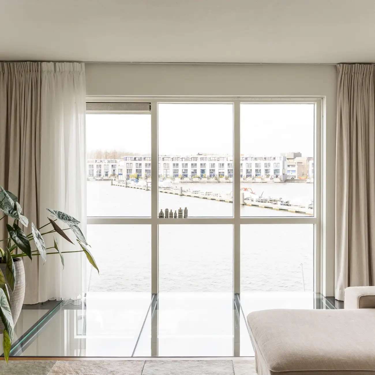 Beloopbaar glas op maat van Metaal Art