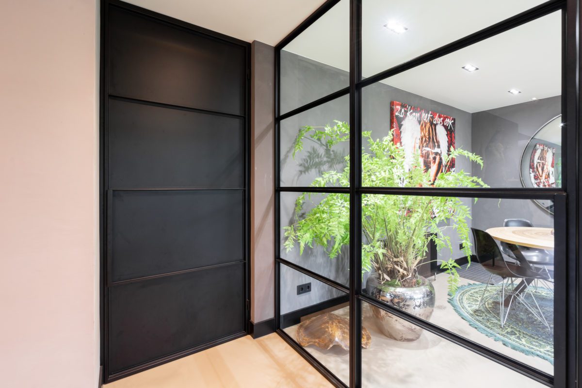 mengen tweede Grijp WC deur en room devider- Nijkerkerveen – Metaal-Art